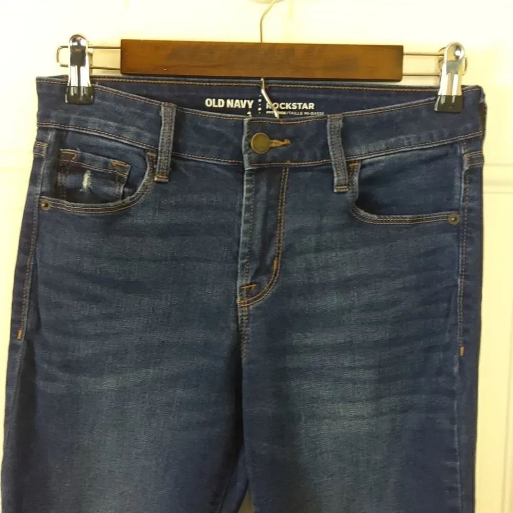 Old Navy Rockstar distressed mid-rise skinny Jeans